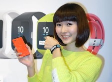 SONY通話智慧手環SR30今日上市！SmartWatch 3將成為首款在台上市Android Wear穿戴裝置！