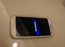 GALAXY SIII小撇步-體感判別誰來電? GALAXY SIII小撇步-體感判別誰來電?